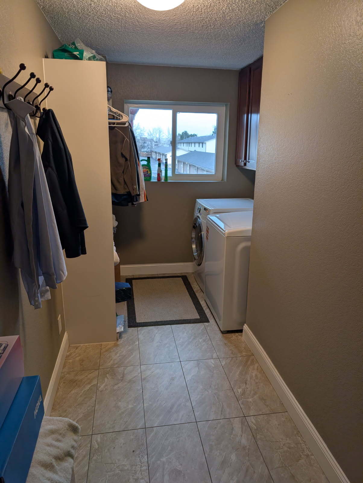 Building Photo - 14387 E Arizona Ave