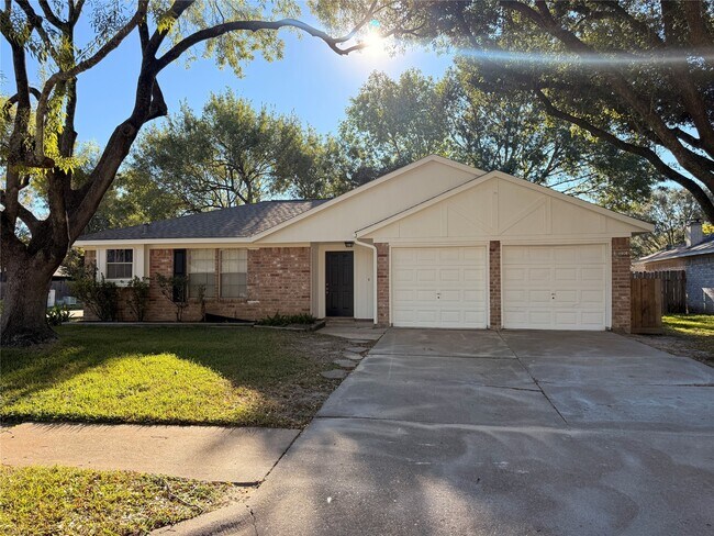 Building Photo - 1003 Valley Ranch Dr