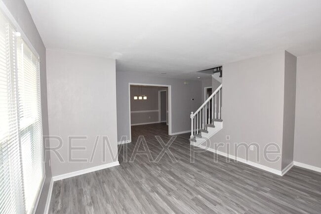 Building Photo - 204 Knell's Ridge Dr