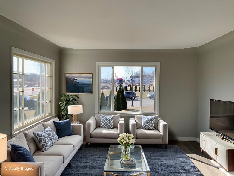 Building Photo - 343 E Lakewood Blvd