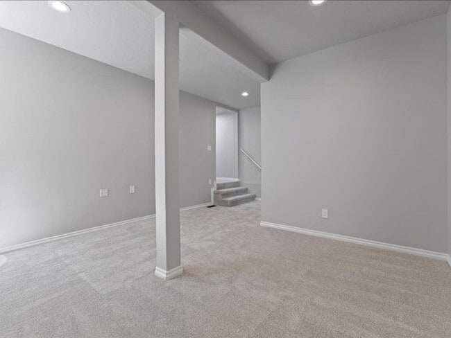 Building Photo - Newly Renovated Beaverton Home with Natura...