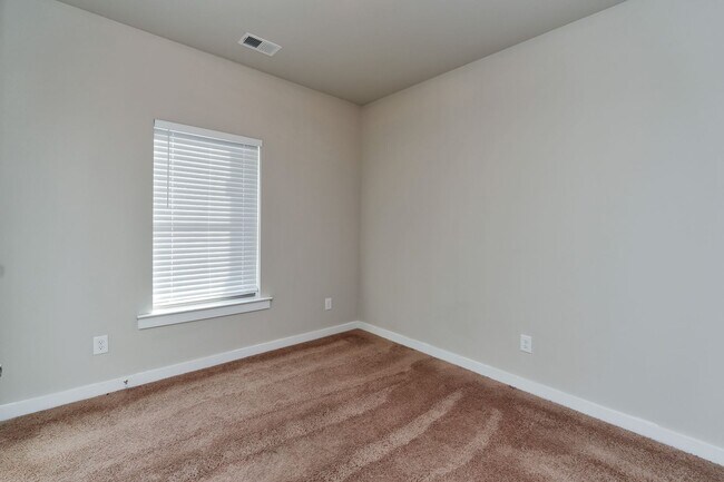 Building Photo - 75 Avalon Wy