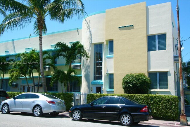 Building Photo - 635 12th St