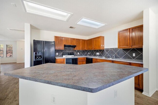 Building Photo - 11112 Chatam Berry Ln