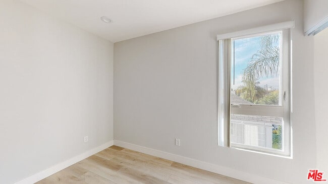 Building Photo - 236 Rosemont Ave