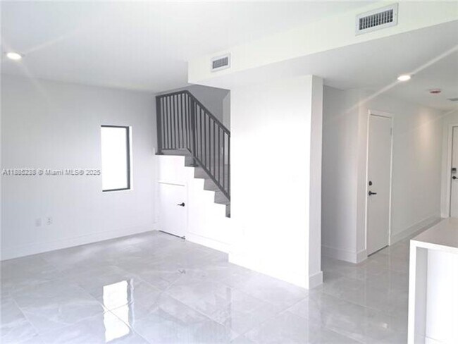 Building Photo - 1373 NW 1st St