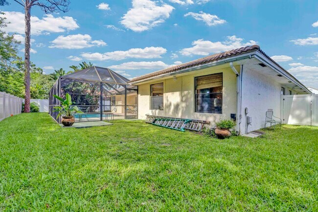 Building Photo - 22323 Martella Ave