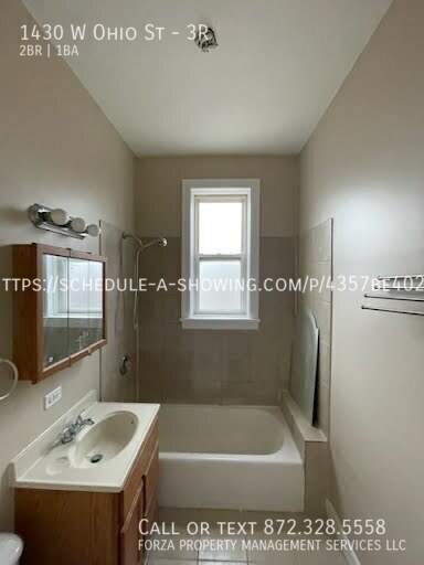 Building Photo - 1430 W Ohio St