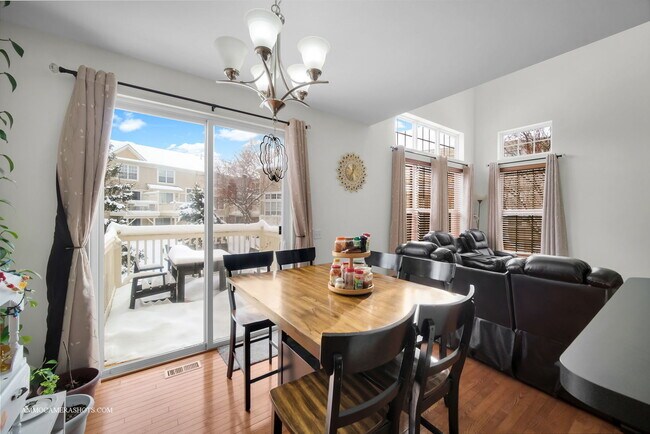 Building Photo - 369 Vaughn Cir