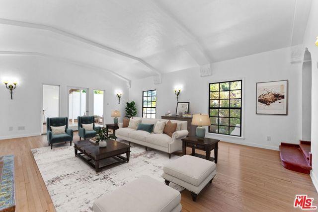 Building Photo - 1328 Sierra Alta Way