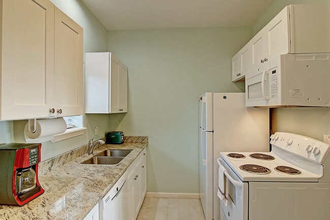 Building Photo - 602 Sea Breeze Ln