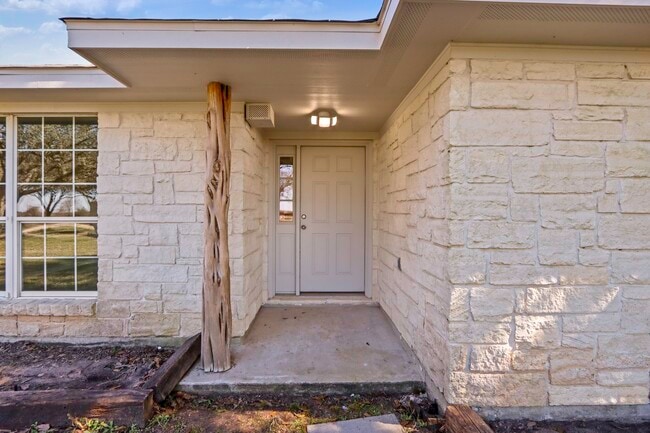 Building Photo - 2445 Woods Rd