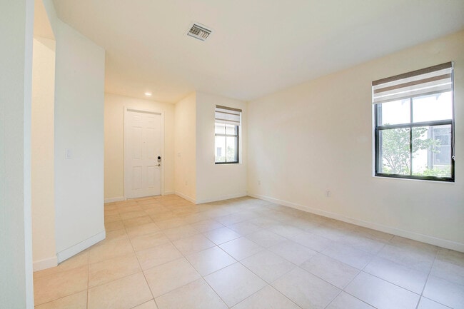 Building Photo - 6574 S Anise Ct