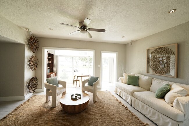 Building Photo - Affordable 3BR Home in Winter Park – Prime Location & Move-In Ready!