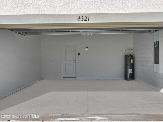 Building Photo - 4321 Jetty Ln