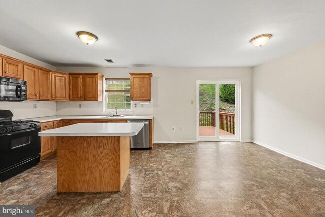 Building Photo - 1802 Harrison Ct