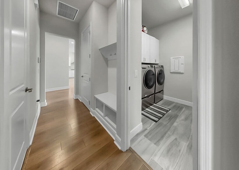 Building Photo - 5407 Del Coronado Dr