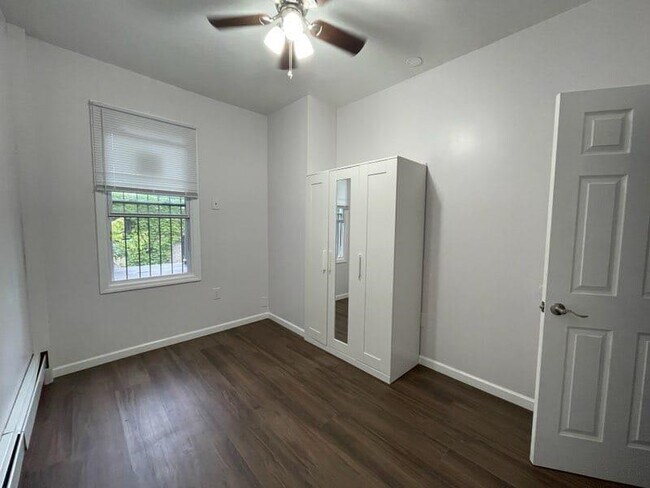 Building Photo - 38 Jewett Ave