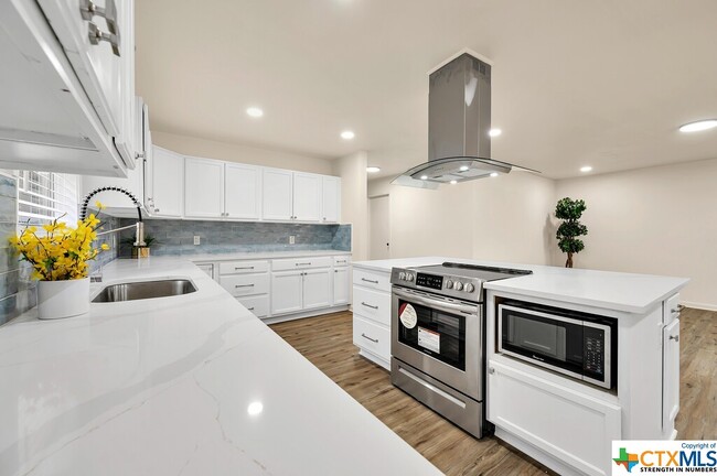 Building Photo - 3806 Buffalo Trail