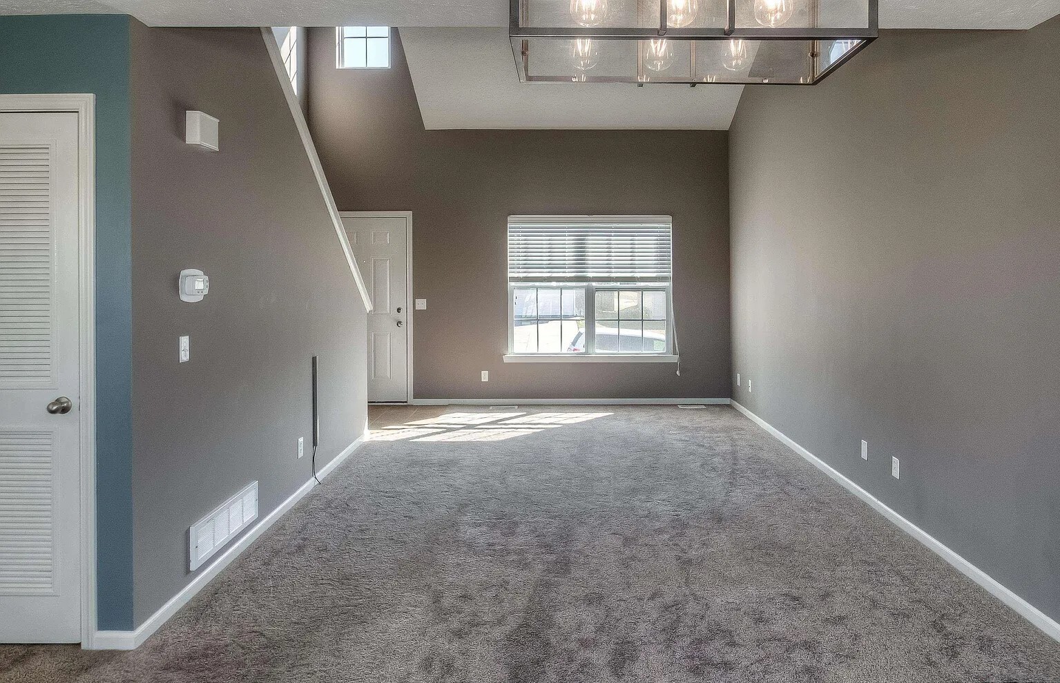 Building Photo - 8920 N 155th St