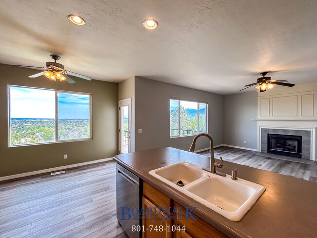 Building Photo - 833 Molasses Mill Dr