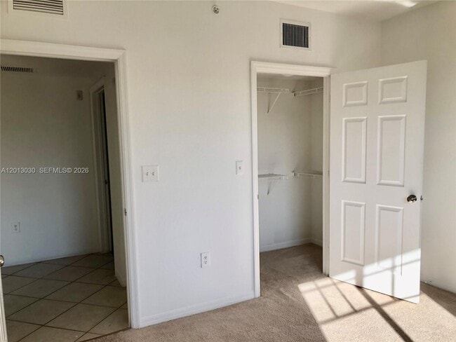 Building Photo - 6559 Emerald Dunes Dr