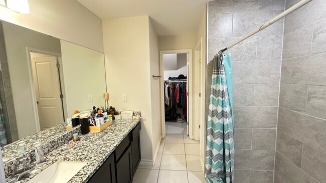 Building Photo - 3614 Jorge Sosa Dr