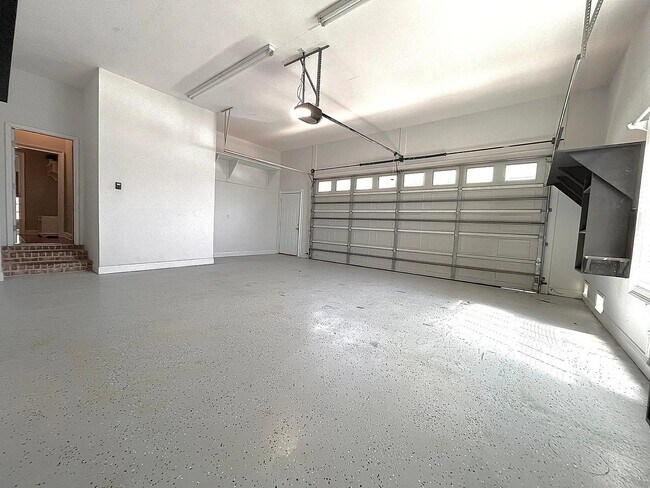 Building Photo - 114 Cinder Hill Dr
