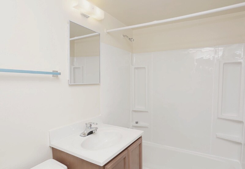 Building Photo - 8263 Russell Rd