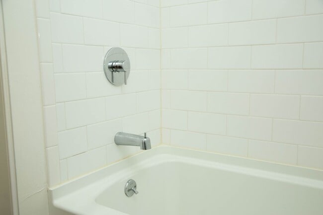 Building Photo - 4 Bedroom House Available Near Scott Stadi...