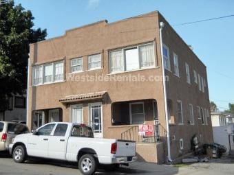 Primary Photo - 980 W 19th St