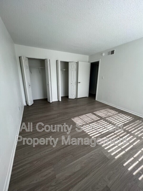 Building Photo - 1830 Dr M.L.K. Jr St N