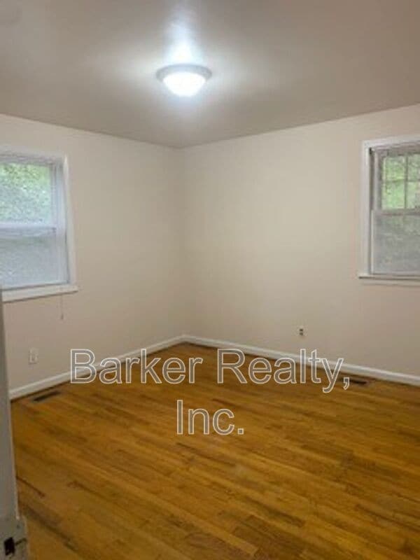 Building Photo - 2302 Lora Ln