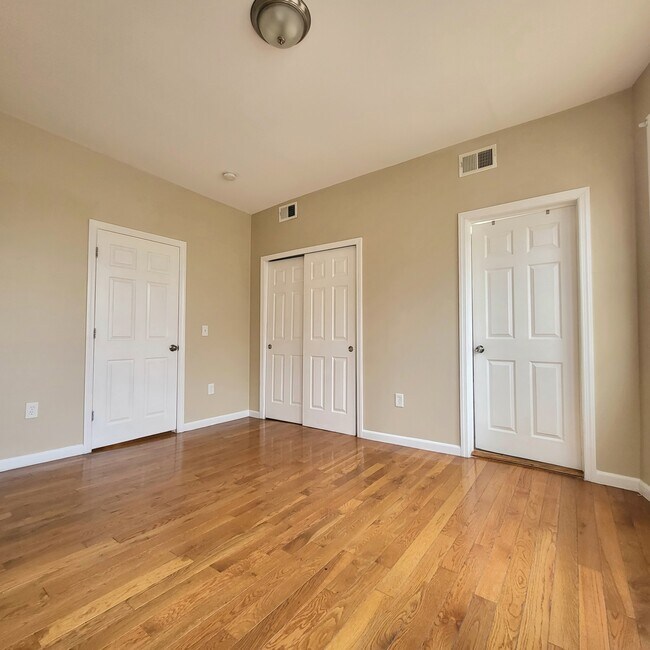 Main Bedroom - 501 S 10th St
