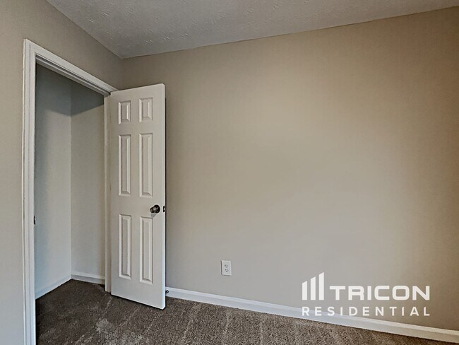 Building Photo - 1454 Glenfield Dr
