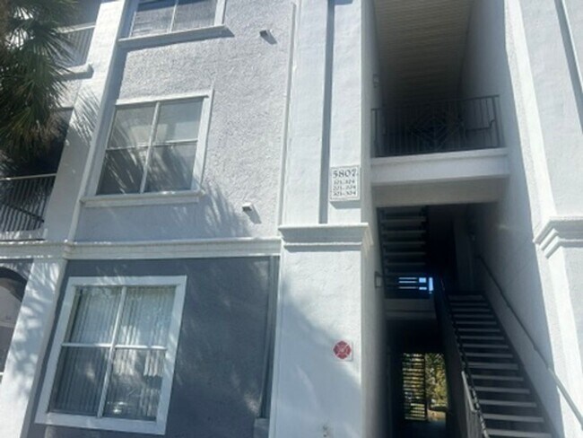 Building Photo - RIVERVIEW: Allegro Palms - Gated Community...