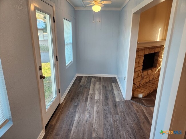 Building Photo - 1015 Old Mill Rd