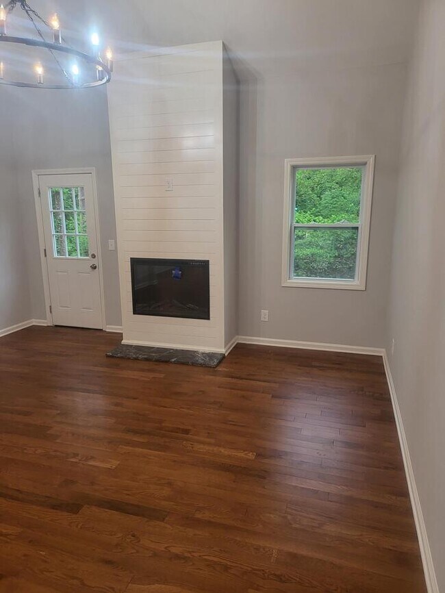 Building Photo - Brand New 3 Bedroom House in Lilburn