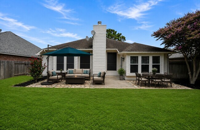 Building Photo - 21331 Timber Pines Dr