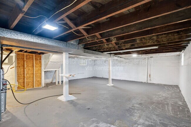 Building Photo - 8347 Eton Pl