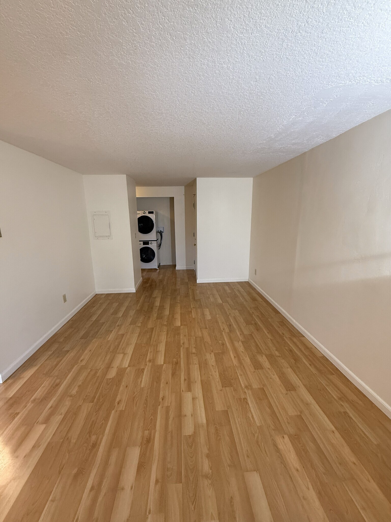 Building Photo - 2317 SE Division St