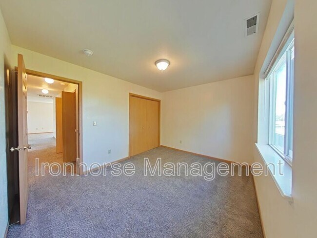 Building Photo - 2491 Wheeler Dr