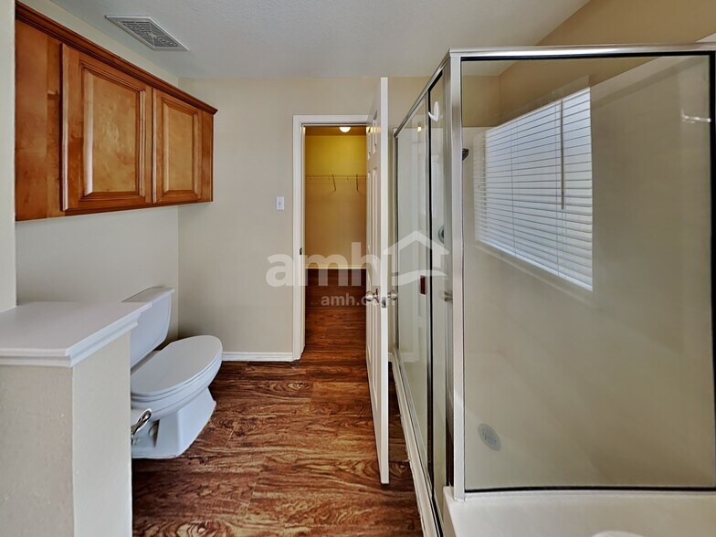 Building Photo - 1011 Aiken Dr