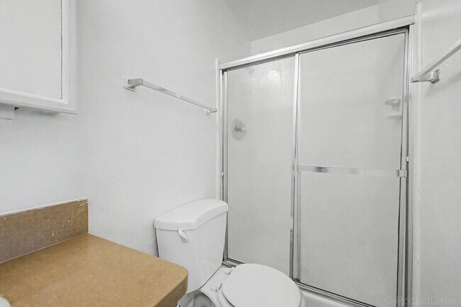 Building Photo - 4522 N 15th Ave