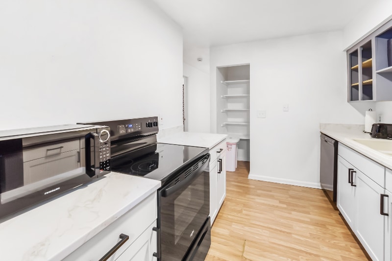 Building Photo - 2036 SW 69th Dr