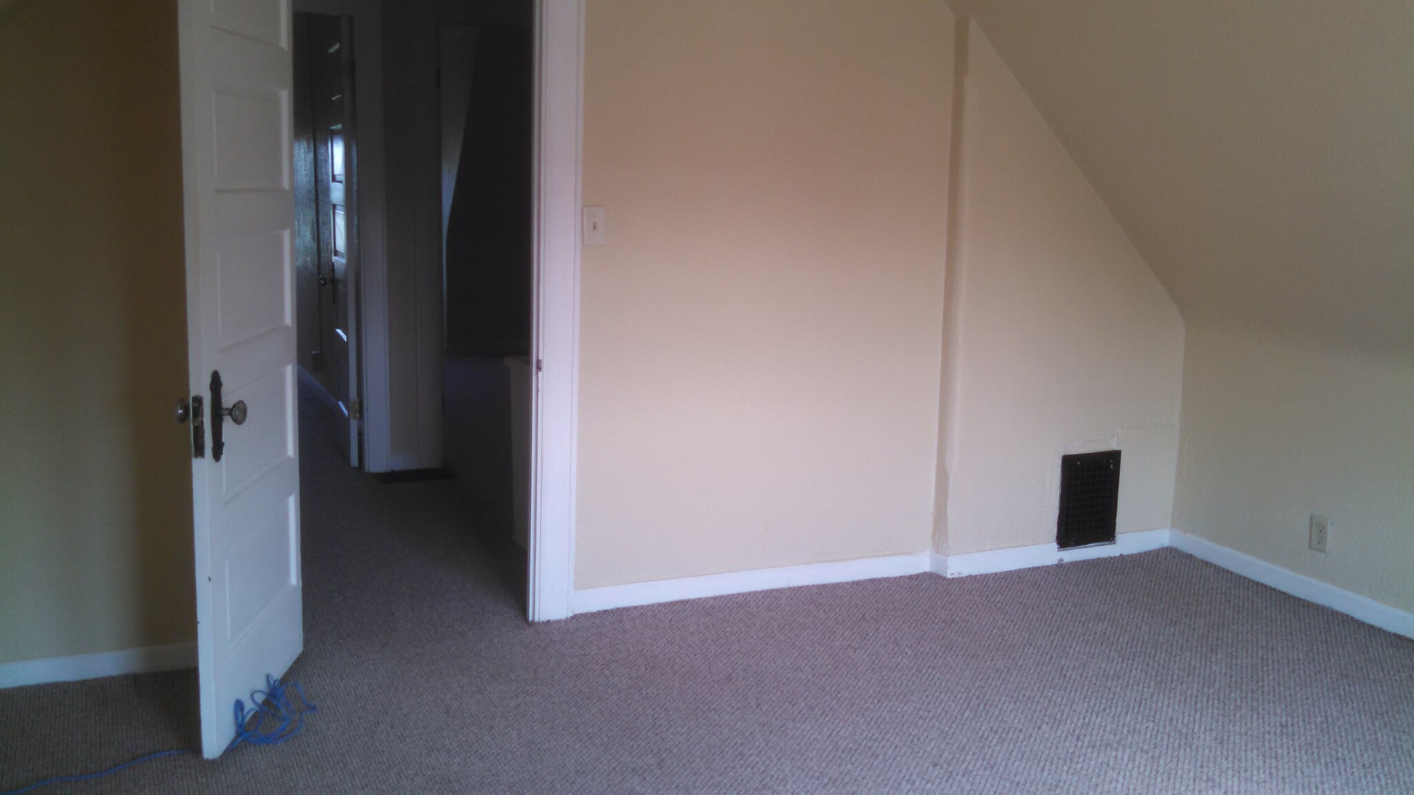 Building Photo - 2401 Fairview Ave