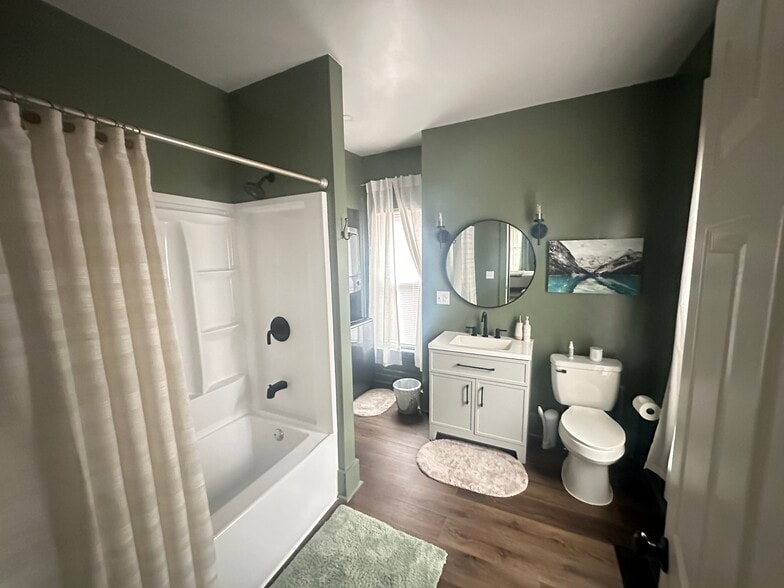 Building Photo - 47 W Gibson St