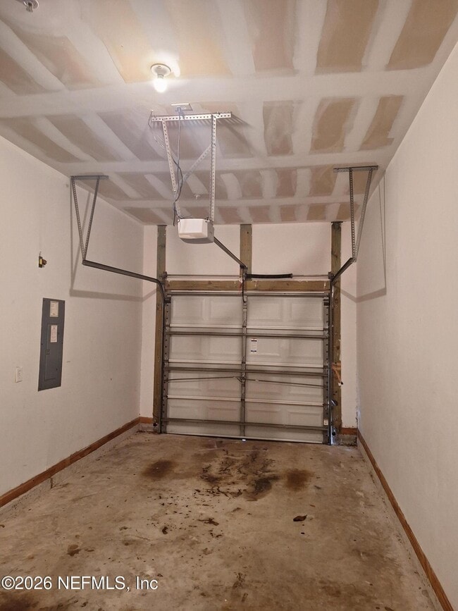 Building Photo - 7061 Snowy Canyon Dr