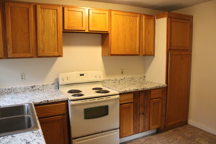 Primary Photo - 3861 E Roseberry St