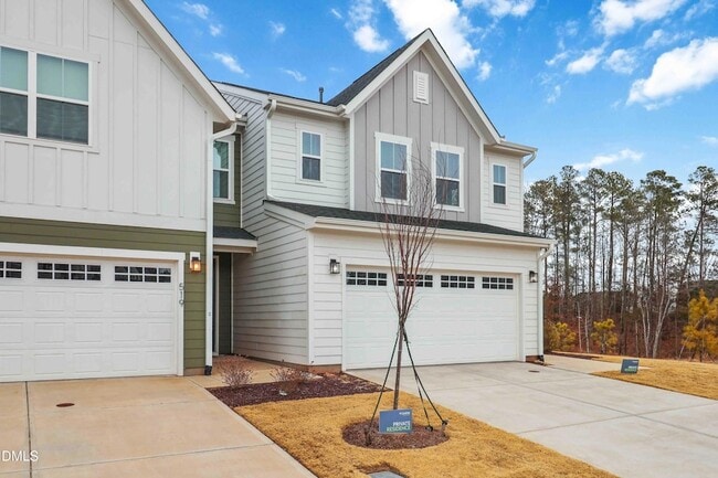 Building Photo - 521 Brittany Ct